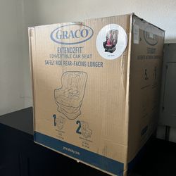 Graco Extend2Fit Convertible Car Seat