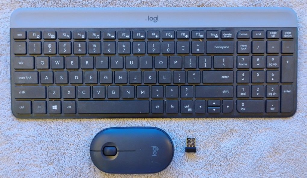 Logitech MK470 Wireless Keyboard With Logitech MK340 Wireless Mouse In Like New Condition Working Perfectly