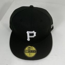 New era fitted hat 🧢 different teams and size available 42$ each