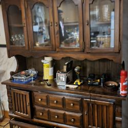 China Cabinet And Hutch
