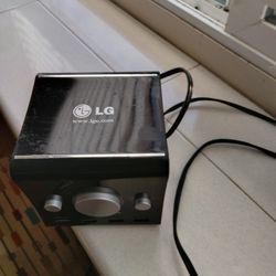 LG Bluetooth Speaker And 4 Bay Charging Dock