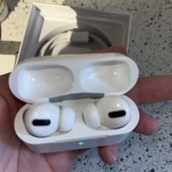 AirPods Pro