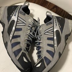Vasque Mens Boots Size 10.5