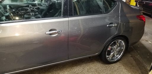 Nissan Versa sv 2014