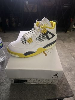 Jordan 4 