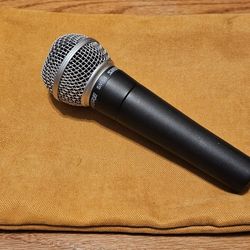 Shure SM58 Microphone with 15ft Cable