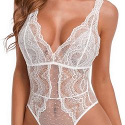 MEDIUM  Garmol Lace Bodysuit 