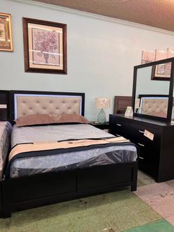 🔥Hot Deal🔥Brand New 4pc Queen bedroom set $799, Payment available