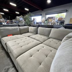 Sectional Modular sofa with Ottoman