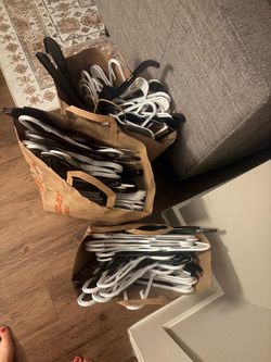 120 plastic hangers