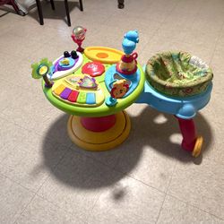 Walk-Around Baby Activity Center & Table