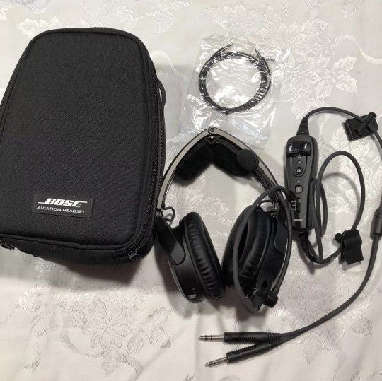 BOSE A20 BLUETOOTH AVIATION HEADSET