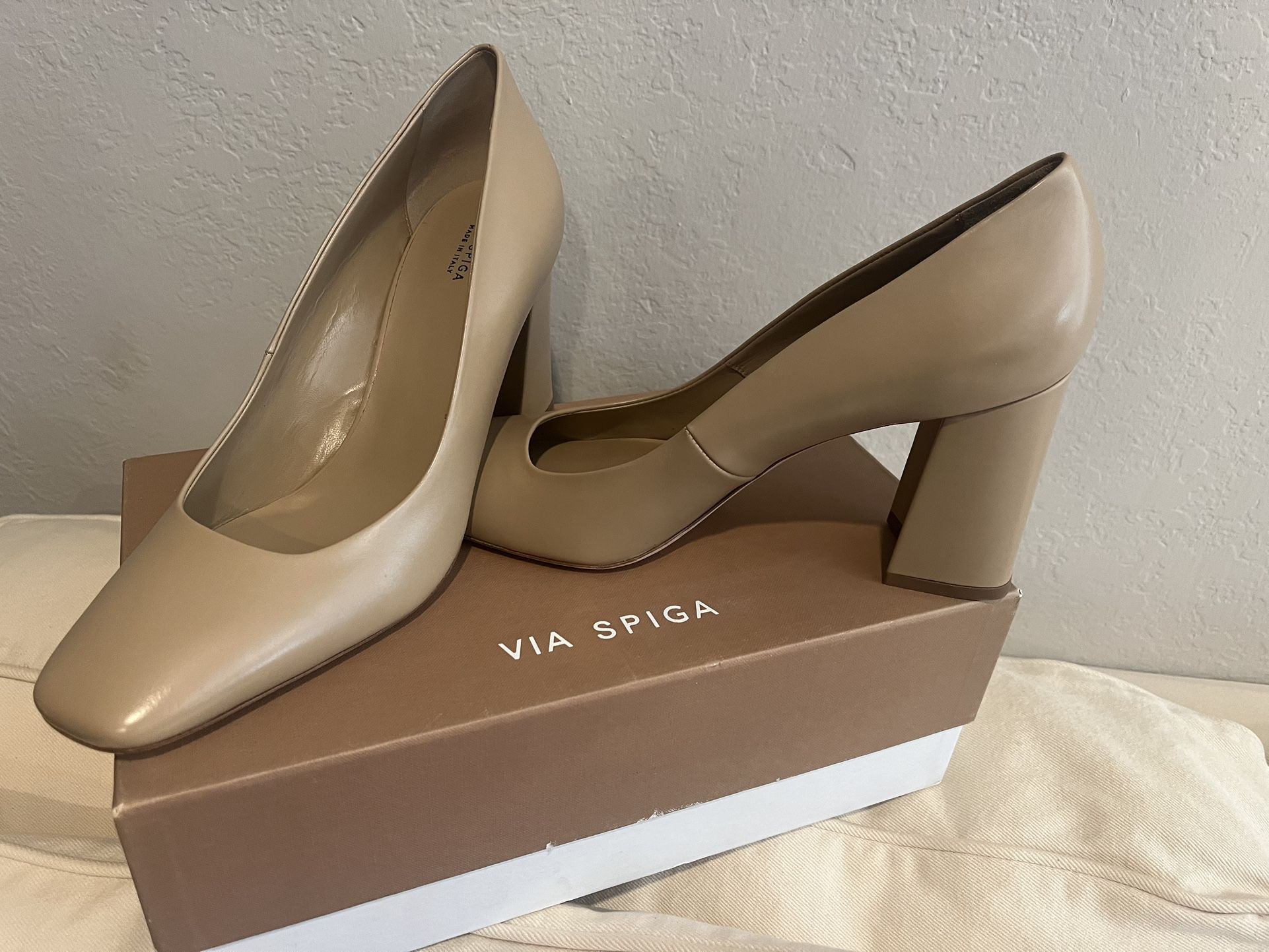 Via Spiga Italian Leather Pumps