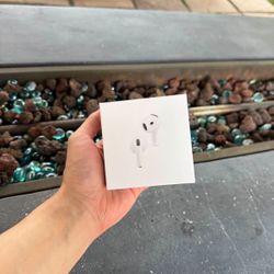 AirPods Gen 4