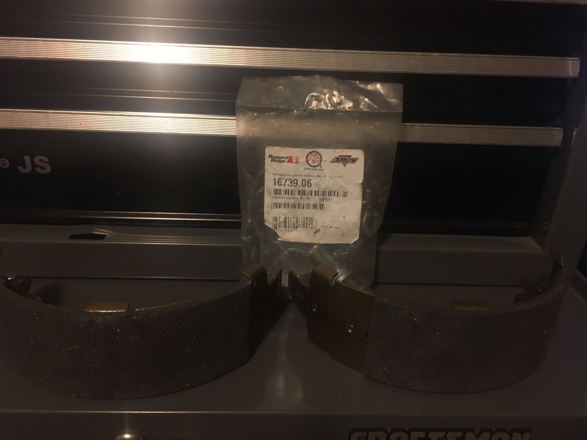 Rear Brake Shoe Jeep Tj