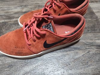 Nike Red