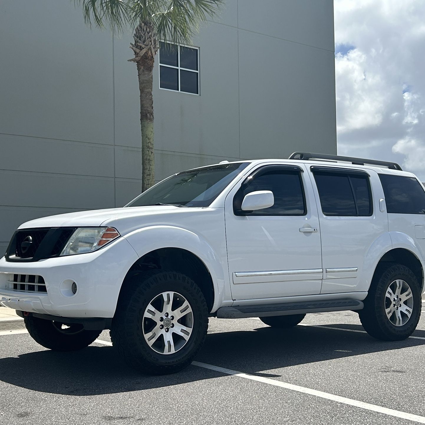 2012 Nissan Pathfinder