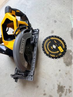 Dewalt