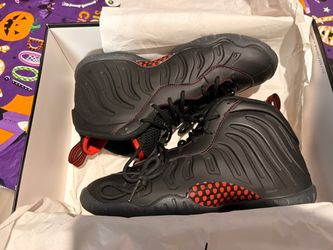 Nike foams 7Y New