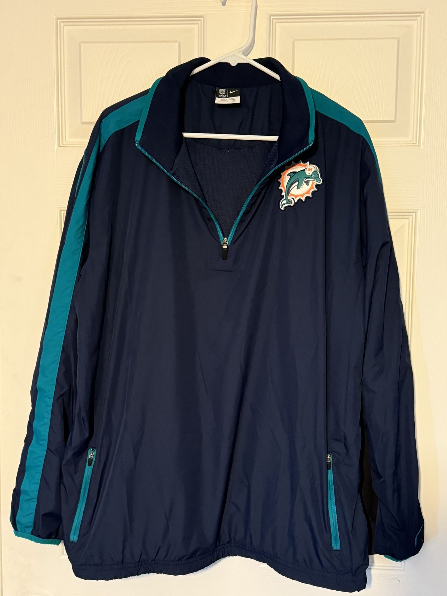 Men’s large Nike Miami Dolphins windbreaker jacket