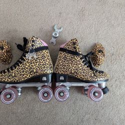 Moxi Jungle Skates Leopard Print Size 5