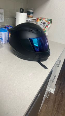 Istorm motorcycle helmet