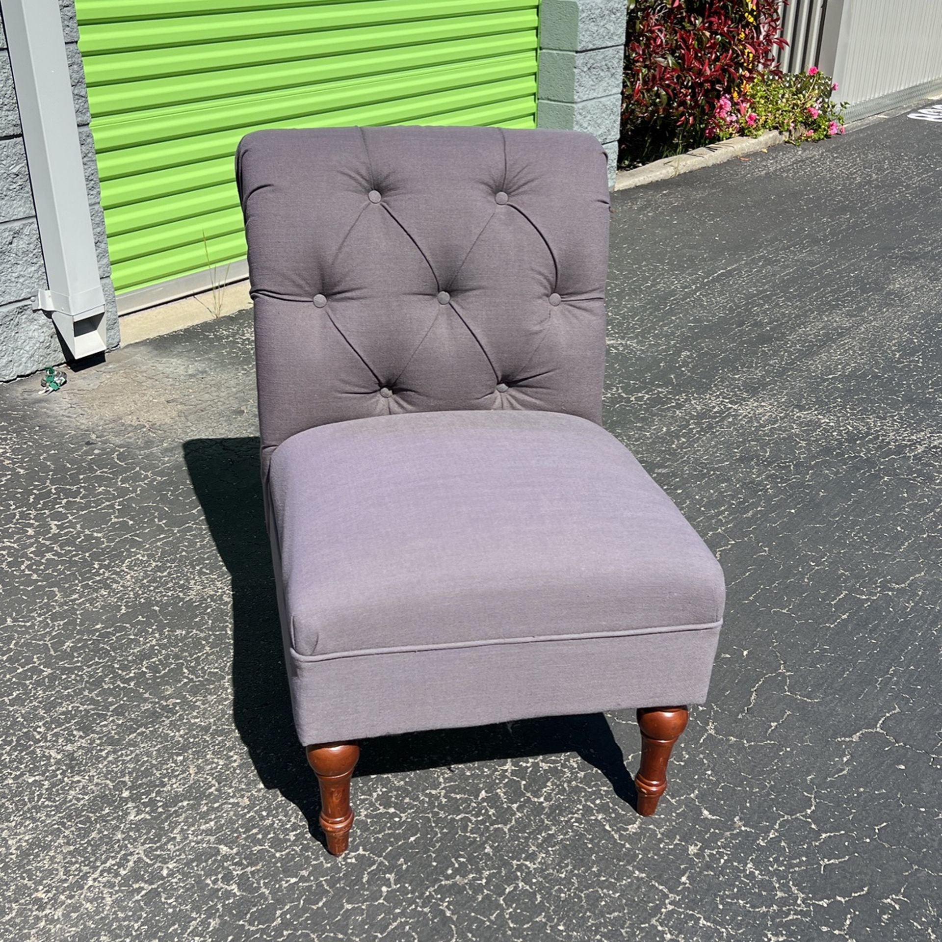 Armless Accent Chair