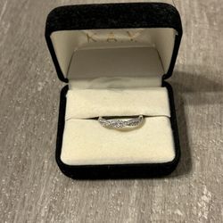 Diamond Twist Band Ring 