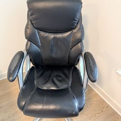 Black Executive Office Chair – Great Condition