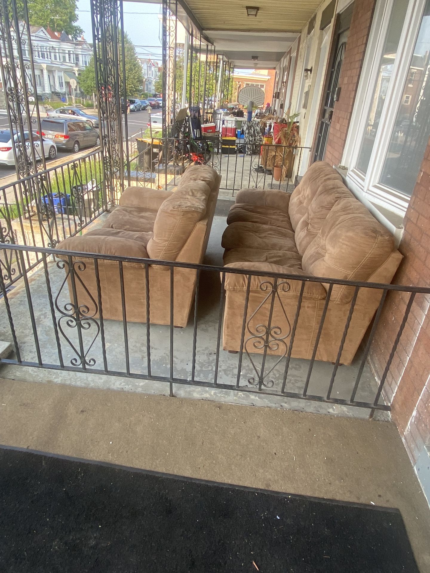 🛋️ Sofa & Love Seat