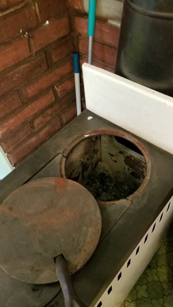 Vintage trash burner stove for Sale in WA OfferUp