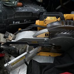 Dewalt dsw713 10 miter saw