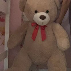 Giant Stuffed Bear With Bow