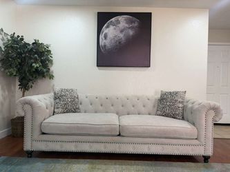 Light gray chesterfield couch- free delivery