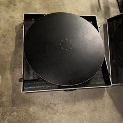 2 360 Booths Automatic And manual And Two Light Up Enclosures