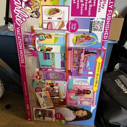 Barbie Vacation House 
