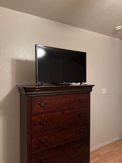 Solid Wood Bedroom Furniture Set + TV + Nightstand