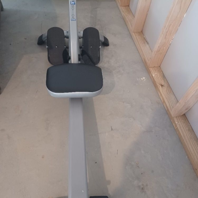 Rowing Machine 