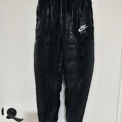 Nike Sheen Jogger Pants