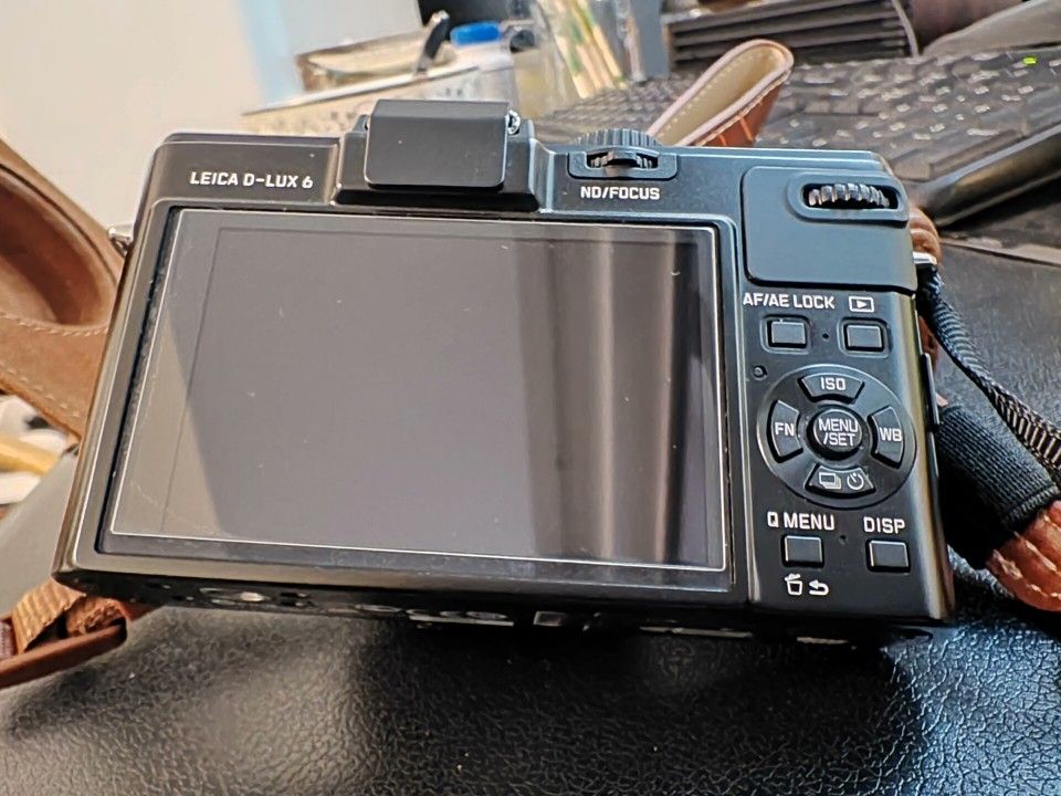 Leica D-Lux 6 camera