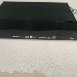 Sony Blue-Ray Disc  DVD  CD player, Working!