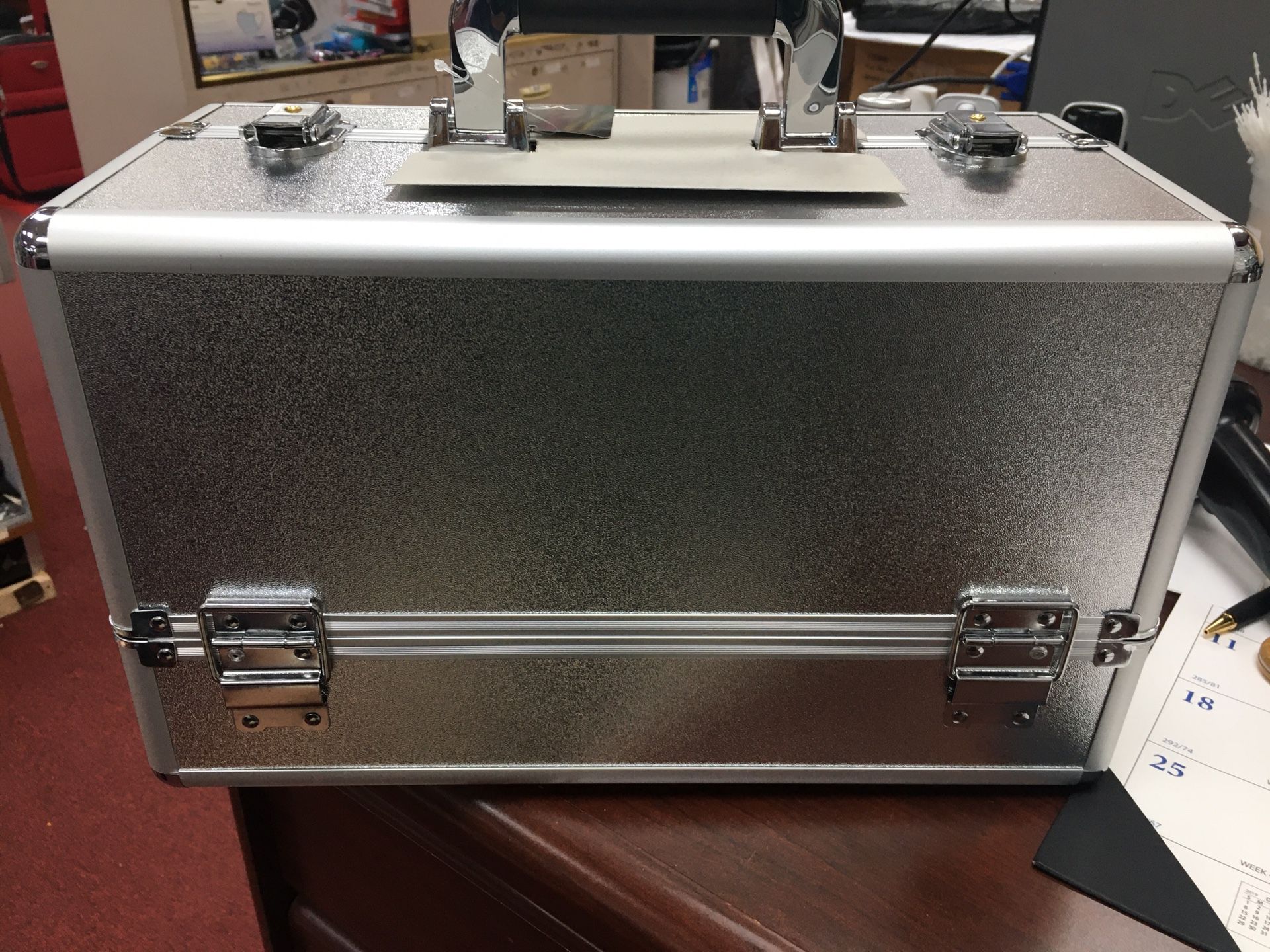 Makeup case silver and black color