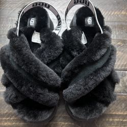 New UGG Women's Disco Shearling  Cross Slide Platform Slipper  Size 9