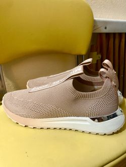 Michael Kors Bodie Knit Slip On Size 7 Women