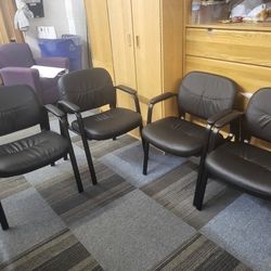 SET OF 4 Black Seat/Black Back, Mahogany Base CHAIRS (HOME20)

