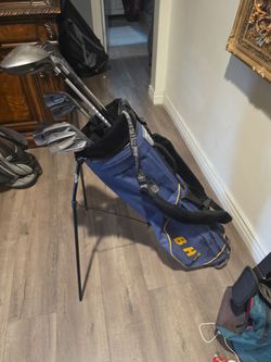 MEN'S COMPLETE GOLF SET WITH PING GOLF STANDBAG (12 CLUBS SET)GOOD CONDITION, RIGHT HANDED