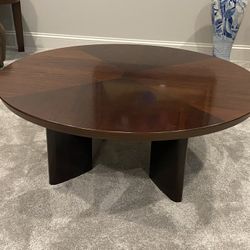 High-End Italian Coffee Table – Solid Wood, Made in Italy