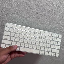 Apple Keyboard.