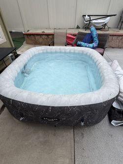 Salu Portable Hot Tub