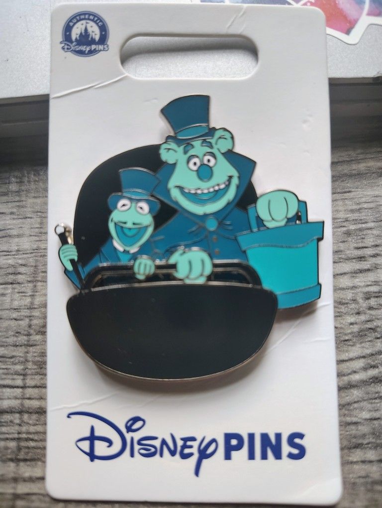 The Muppets Haunted Muppets Disney Collectable Pin